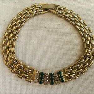 Faux Fashion Jewelry Bracelet With Clasp